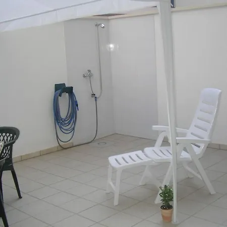 Helle Kellerwohnung By Interhome Appartement *